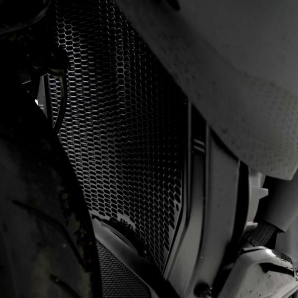 Cover Radiator Pro R&G Ducati StreetFighter V4S Panigale V4 V4S V4R '18-24 Radiator Guard RAD0316PROBK